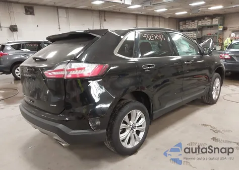 2022 Ford Edge Titanium z USA, uszkodzony, nr VIN 2FMPK4K95NBA94969